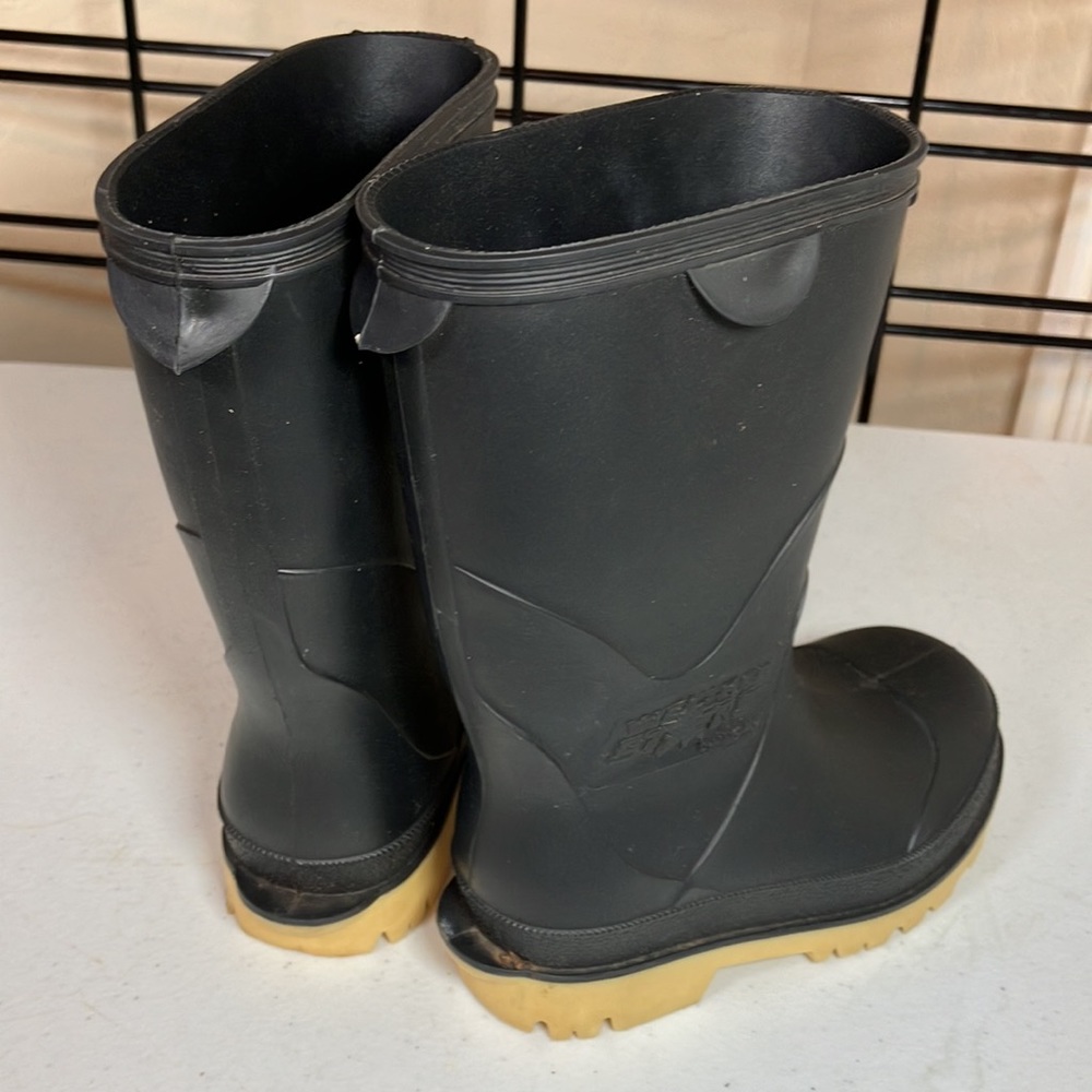 EUC Weather Stars by Tingley Black Rubber Boots Size 8 Toddler - Picture 9 of 10